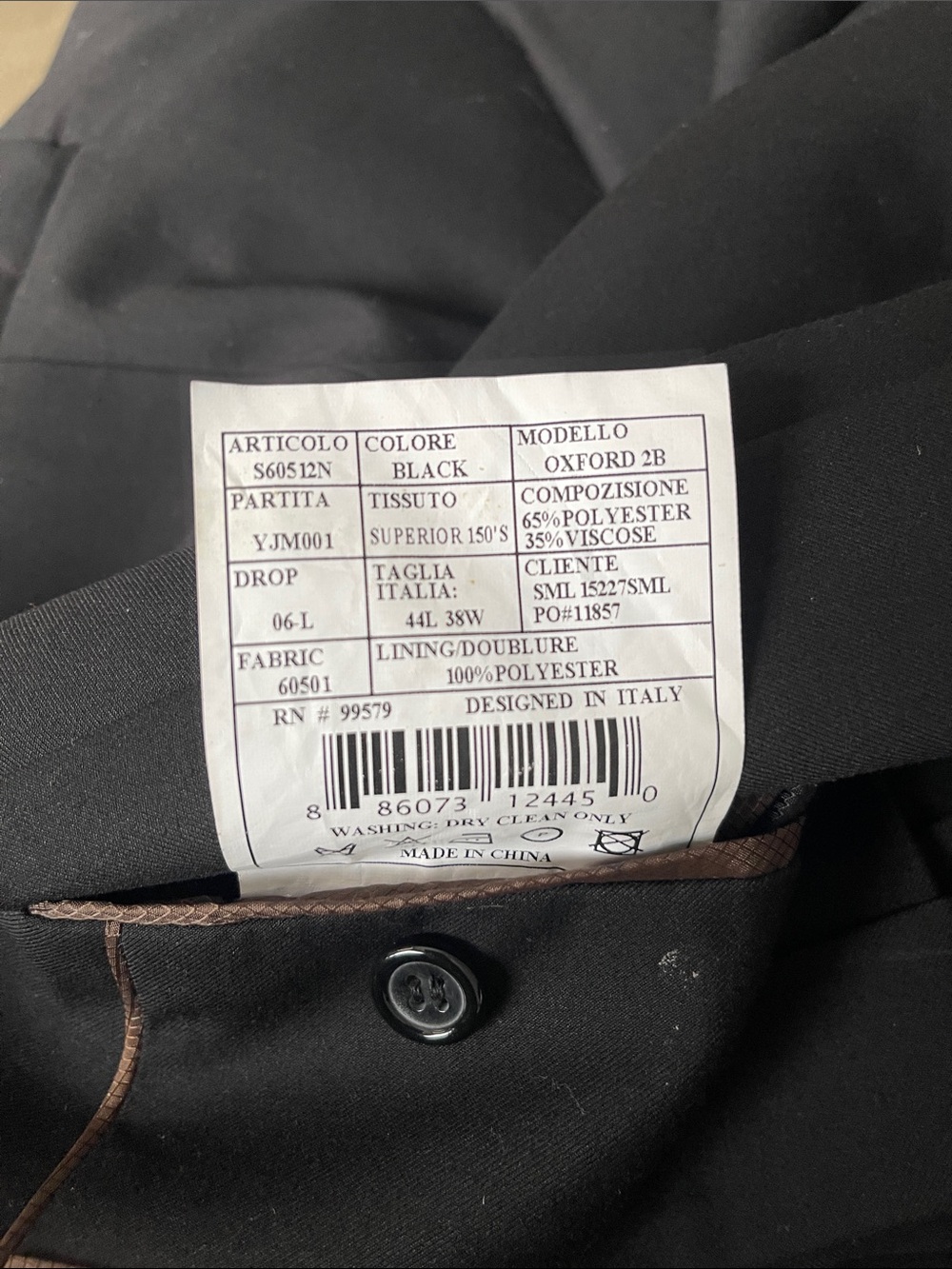 CARAVELLI Men's Black Two- Button Classic Suit - Picture 6 of 6